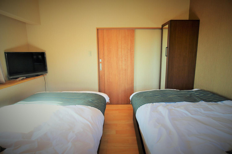 Bedroom 2, Yadokari Kumano, Kumano