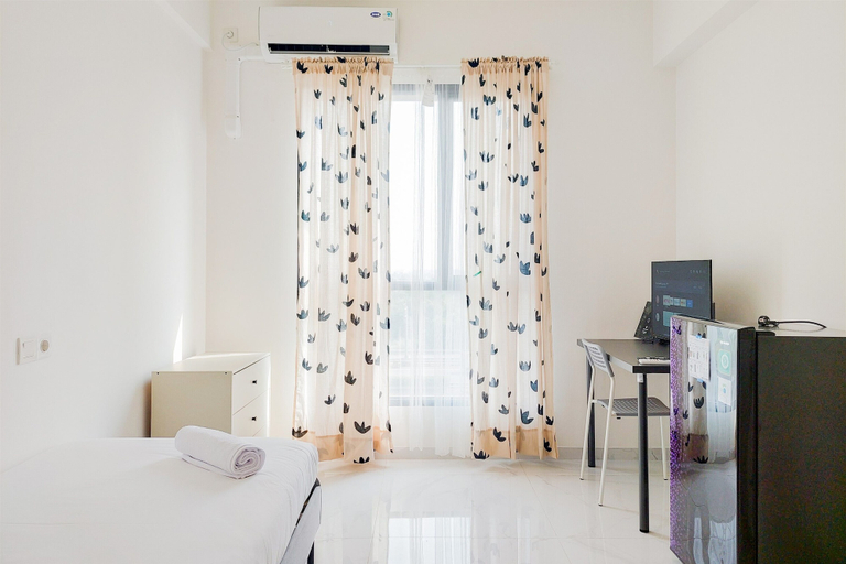 Bedroom 4, Warm And Homey Studio Apartment At Sky House Alam Sutera, Tangerang