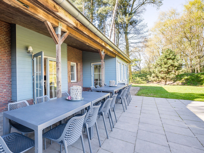 Others 5, Luxurious Villa in Weert for 24 Persons, Weert