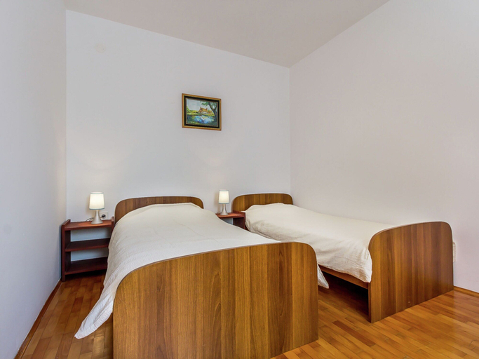 Bedroom 3, Detached 6 Bedroom House with Private Pool near Ližnjan, Ližnjan