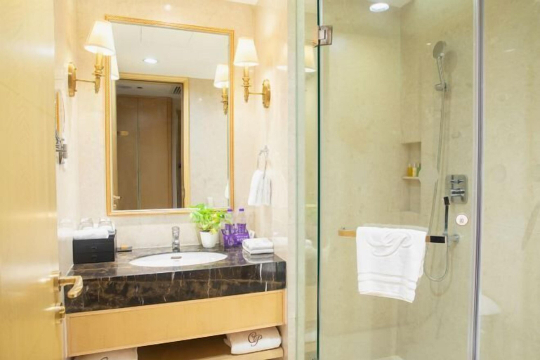 Bathroom 19