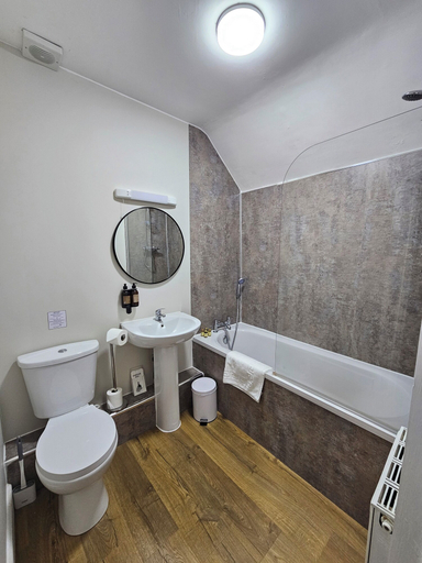 Bathroom 2, Creates, Monmouthshire