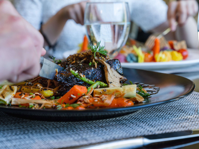 Food & Drinks 5, The Rimrock Resort Hotel Banff, Division No. 15