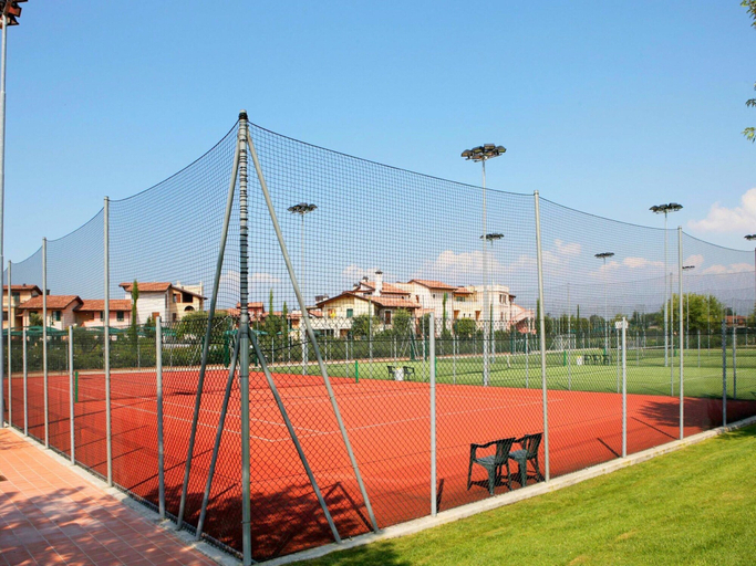 Others 3, Well Kept Ground Floor Apartment near Peschiera, Brescia