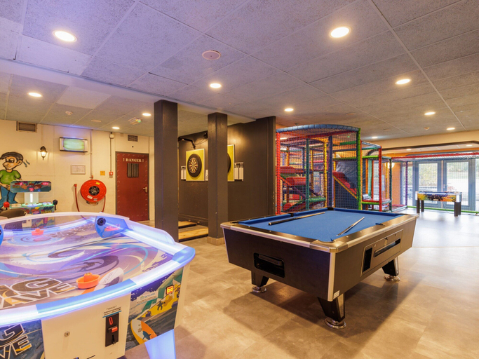 Property amenity 5, Forest Trails & Pool Nearby, Borger-Odoorn