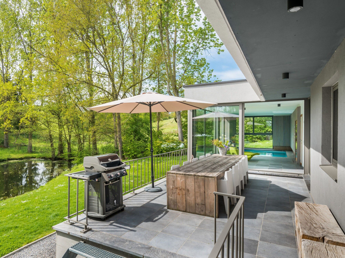 Others 5, Holiday Home in Noiseux With Indoor Pool, Namur
