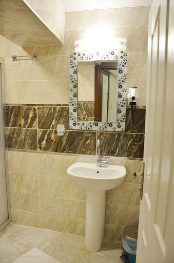 Bathroom 4, Grand Mark Hotel, Fatih