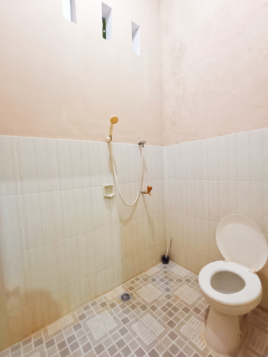 Bathroom 5, KANAKA Cita Suraya, Banyuwangi