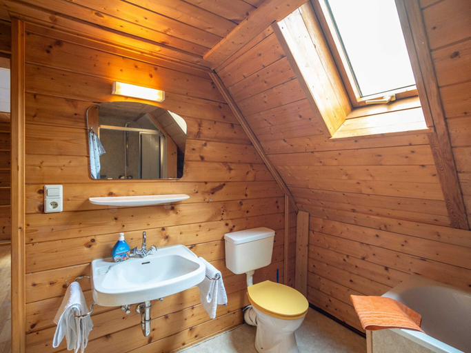 Bathroom 3, Ferienwohnung mit Talblick in Todtmoos, Waldshut