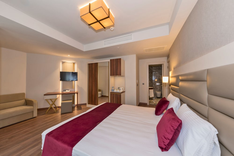 Bedroom 2, Golden Royal Hotel & Spa, Fatih