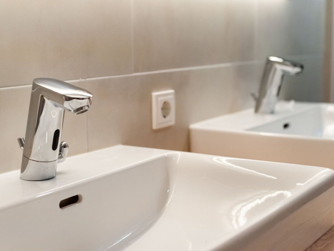 Bathroom 4, Apartment in Wald Near Zillertal Ski Area, Zell am See
