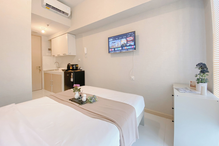 Bedroom 4, Good Deal And Restful Studio At Apartment Tokyo Riverside Pik 2, Tangerang