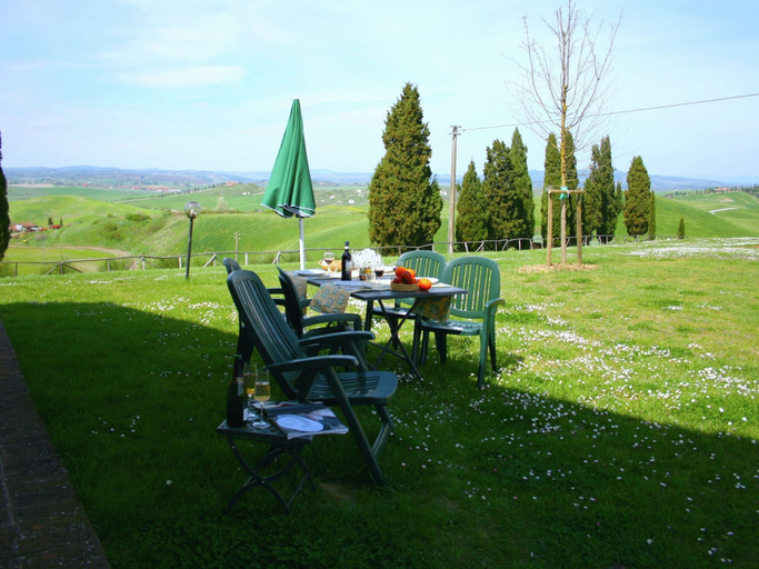 Others 4, Charming Tuscan Farmhouse, Siena