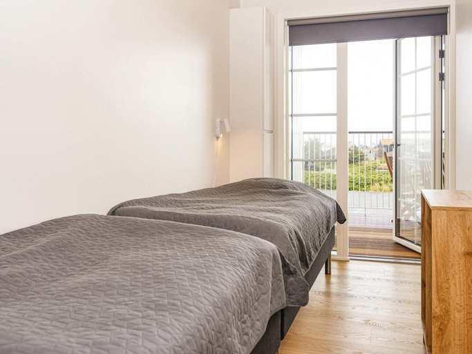 Bedroom 2, 4 Star Holiday Home in Ringkobing, Ringkøbing-Skjern