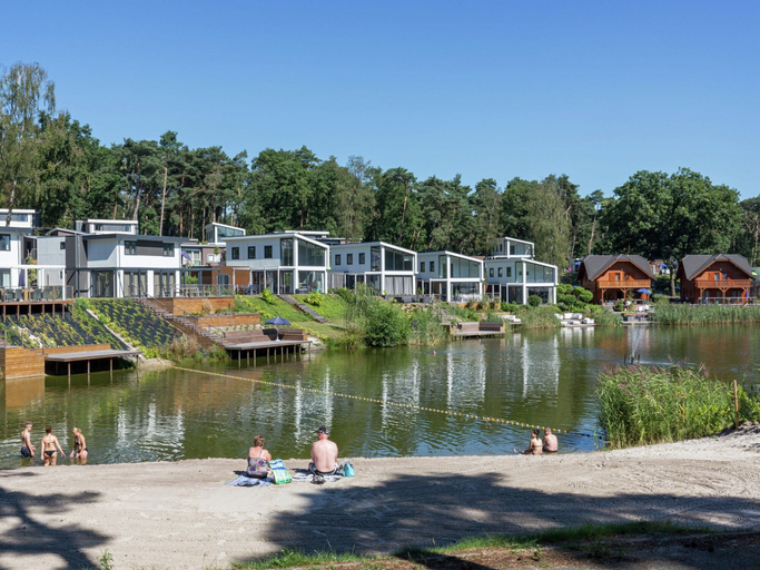 Others 3, Comfortable Chalet Near Brunssummerheide, Heerlen