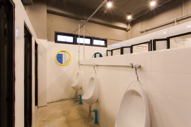 Bathroom 4