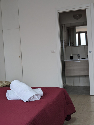 Bedroom 3, CAPORELLA Dimora della via Appia, Potenza