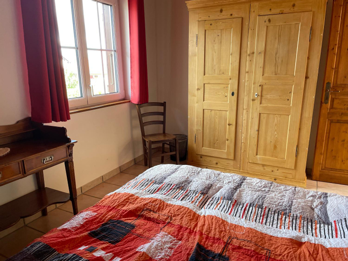 Bedroom 2, Chambres d'hotes, Les Franches-Montagnes