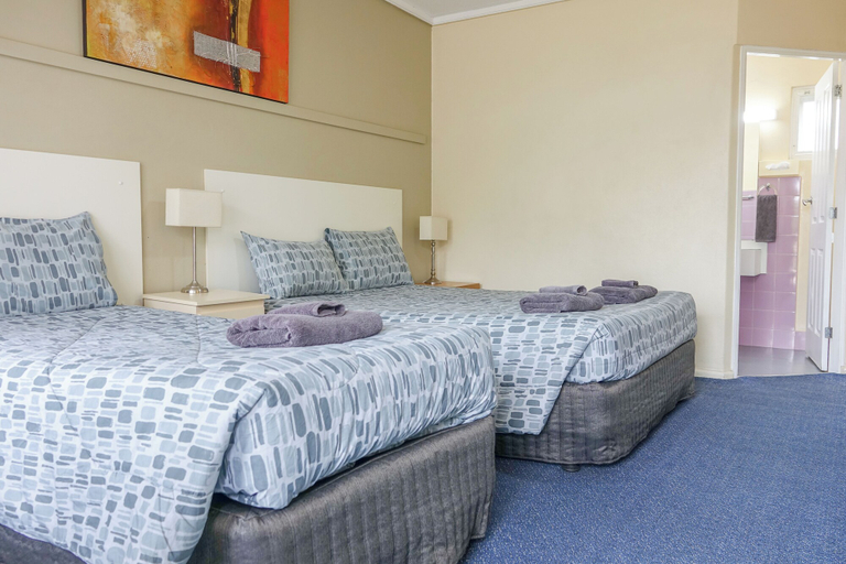 Bedroom 3, Bairnsdale Main Motel, E. Gippsland - Bairnsdale