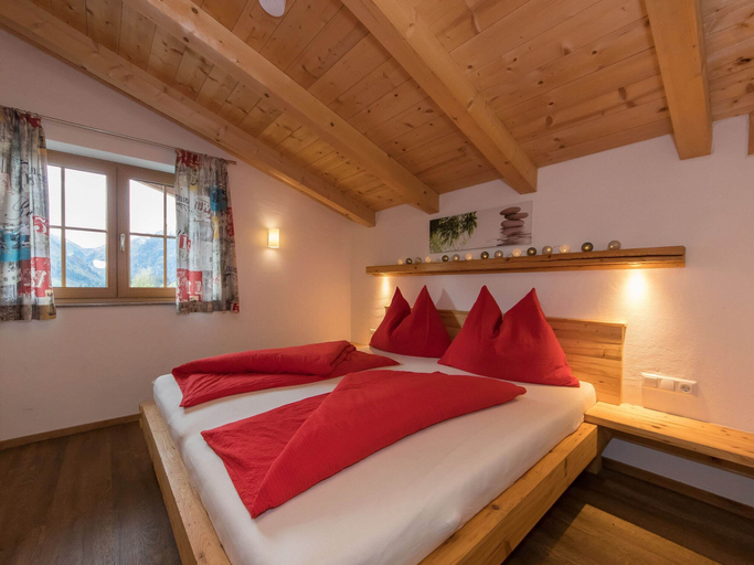 Bedroom 5, Apartment in Kaprun Near the ski Area, Zell am See