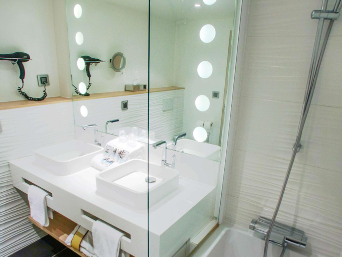 Bathroom 6