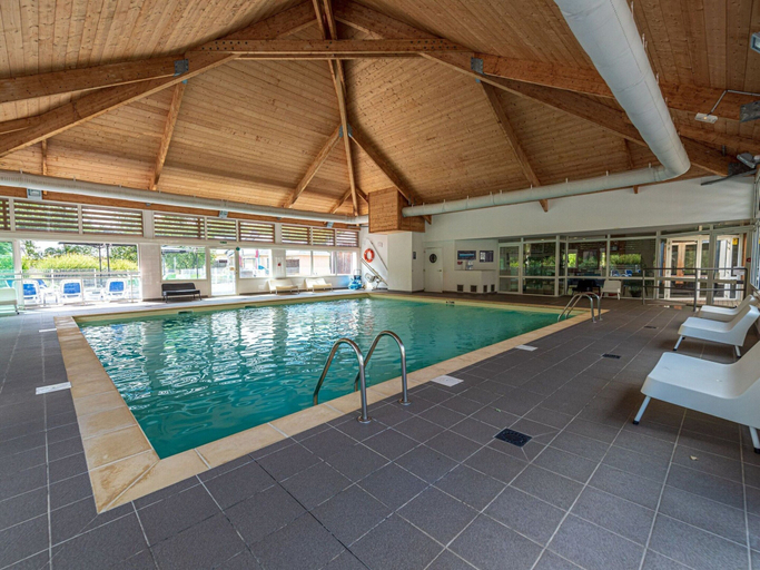 Pool 5, Beautiful Maisonette in a Quiet Area in the Loire, Maine-et-Loire