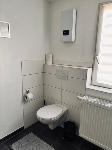 Bathroom 10
