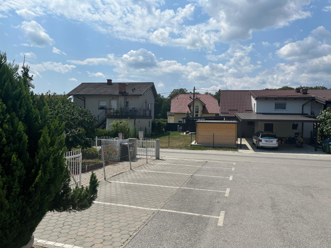 Others 3, Room Oaza Miru, Maribor
