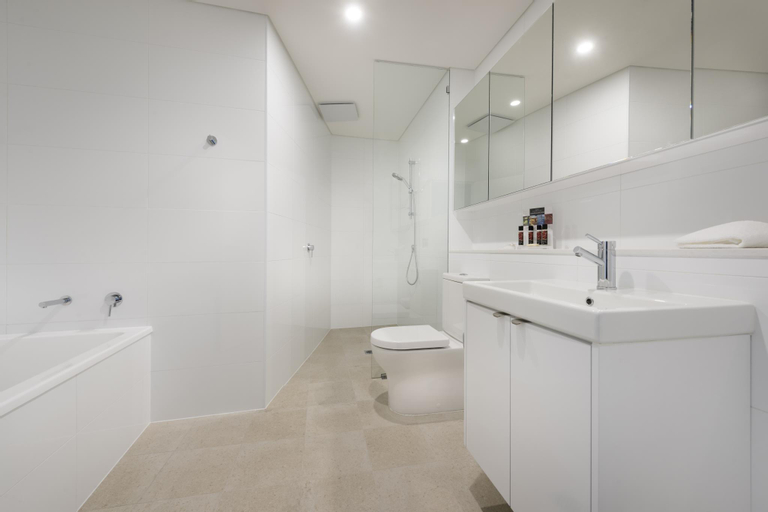 Bathroom 26