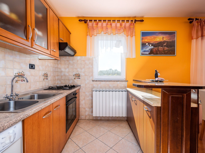 Others 5, Holiday Home in Lindar With Pool, Pazin