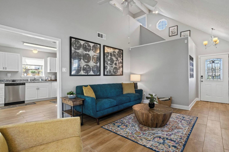 Others 4, Cozy Condo with Spacious Patio, Harrison