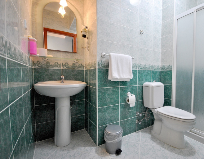 Bathroom 5, Side Hotel, Fatih