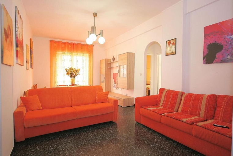 Interior 3, Hanbury 96 Cristallo, Savona
