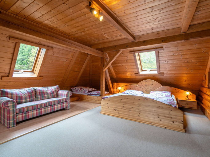 Bedroom 2, Ferienwohnung mit Talblick in Todtmoos, Waldshut