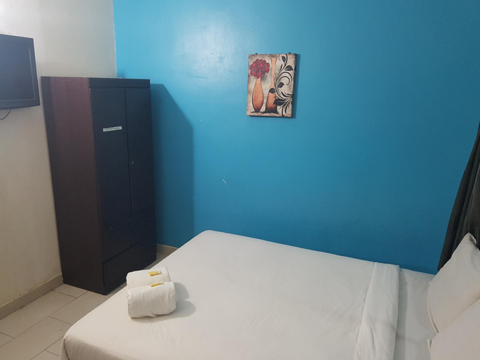 Bedroom 13