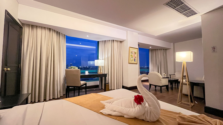 Bedroom 2, The Acacia Hotel Jakarta, Central Jakarta