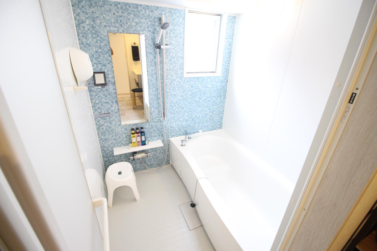 Bathroom 4, Condominium Felicita Naha, Naha