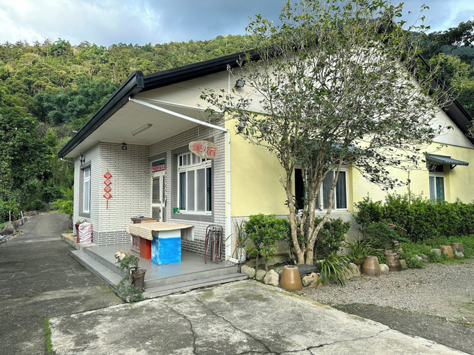 Exterior & Views 2, Little girl's home, Nantou