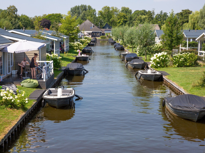 Others 4, Sunny Giethoorn Cottage, Steenwijkerland