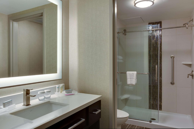 Bathroom 4