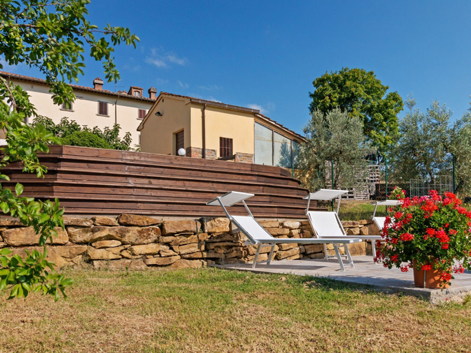 Exterior & Views 2, Countryside Home in Arezzo With Pool, Arezzo