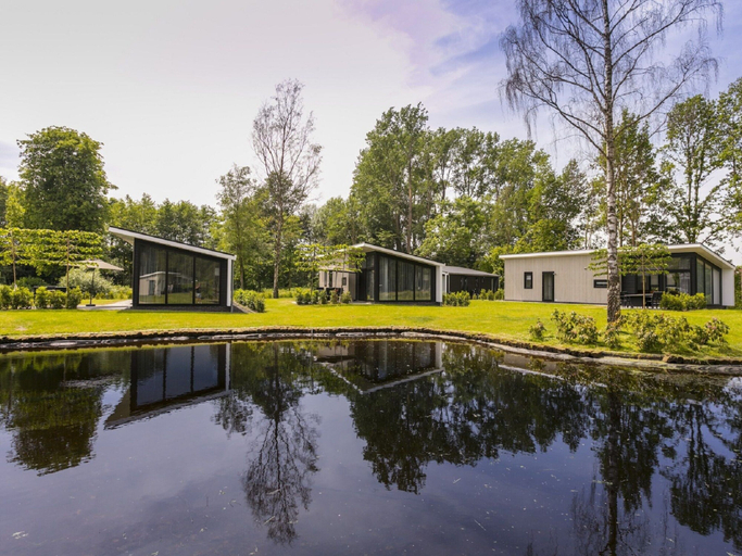 Others 3, Modern Chalet With Nice Sliding Doors Near Lochem, Lochem