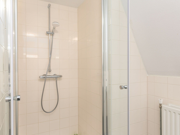 Bathroom 4, House in Volendam near Marina, Edam-Volendam