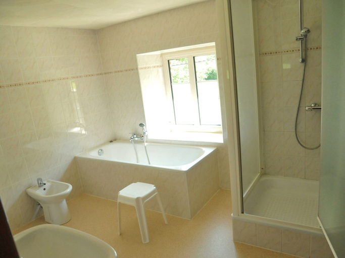 Bathroom, Holiday Home in Erezee With Sauna & Garden, Luxembourg