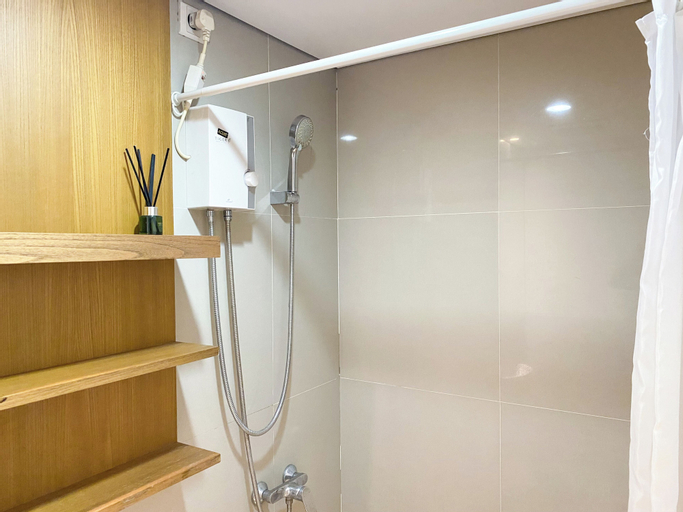 Bedroom 3, Good And Comfy Studio At Azalea Suites Apartment, Cikarang