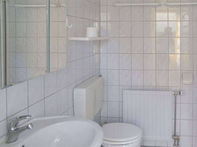 Bathroom, "de Zeehond" Strandslag, Den Helder