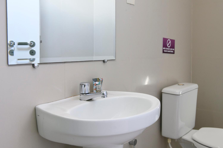 Bathroom 2, Nidore Motel, Boa Vista
