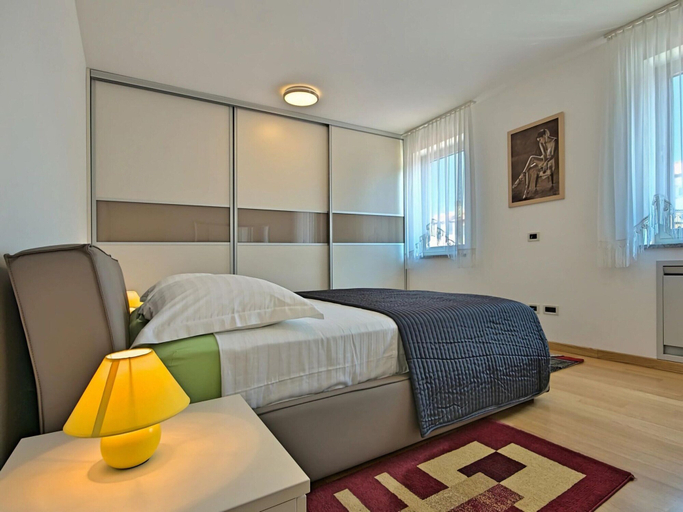 Room 2, Villa Family Paris, Umag