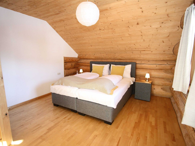 Bedroom 2, Detached Holiday Home in Mauterndorf / Salzburgerland Near the ski Area, Tamsweg