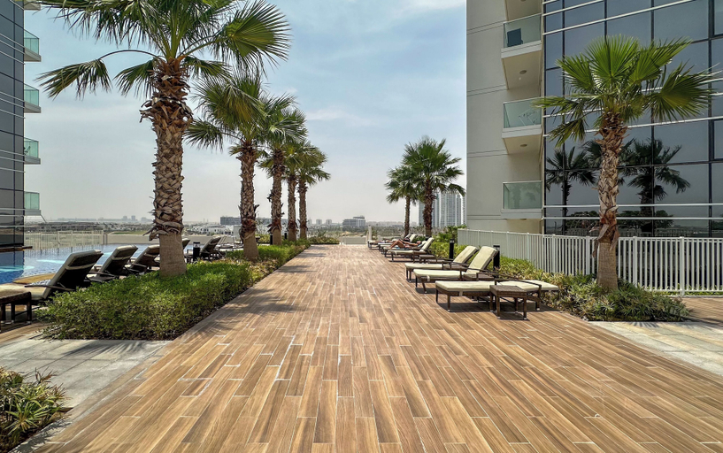 Exterior & Views, Waves - Elegant 28th Floor Studio in Carson A, Damac Hills, Dubai